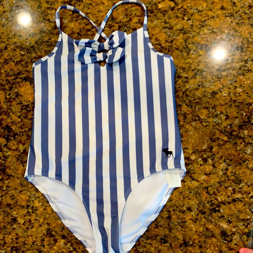 Gently used Abercrombie kids swimsuit